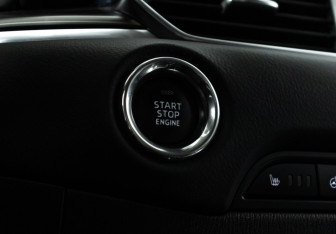 Подержанный автомобиль Mazda CX-5 2017 года (16 фото)