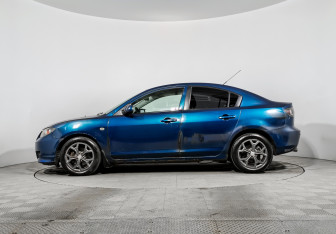 Подержанный автомобиль Mazda 3 Sedan 2006 года (8 фото)