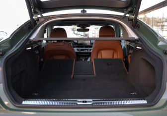 Подержанный автомобиль Audi A5 Liftback 2021 года (38 фото)