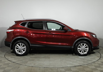 Подержанный автомобиль Nissan Qashqai 2016 года (4 фото)