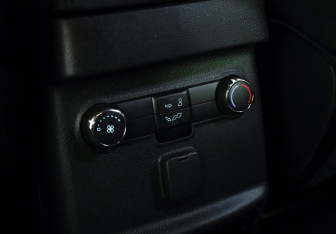 Подержанный автомобиль Ford Explorer 2017 года (21 фото)