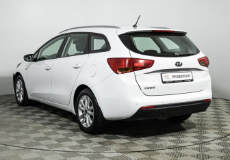 Подержанный автомобиль Kia Ceed Wagon 2016 года (7 фото)