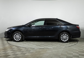 Подержанный автомобиль Toyota Camry Sedan 2018 года (8 фото)