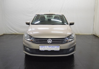 Подержанный автомобиль Volkswagen Polo Sedan 2017 года (2 фото)