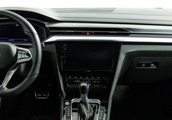 Подержанный автомобиль Volkswagen Arteon 2021 года (14 фото)