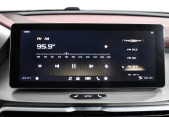 Подержанный автомобиль Geely Coolray 2023 года (18 фото)