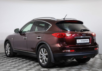 Подержанный автомобиль Infiniti EX 2012 года (7 фото)