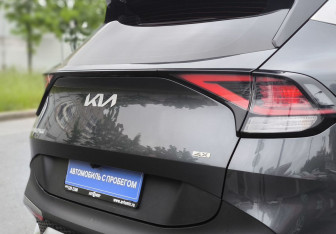 Подержанный автомобиль Kia Sportage 2022 года (7 фото)