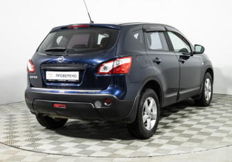 Подержанный автомобиль Nissan Qashqai 2010 года (5 фото)