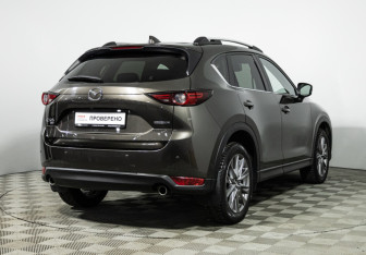 Подержанный автомобиль Mazda CX-5 2021 года (5 фото)