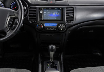 Подержанный автомобиль Kia Magentis 2007 года (12 фото)