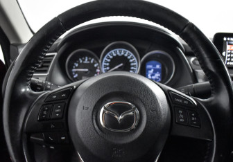 Подержанный автомобиль Mazda 6 Sedan 2015 года (17 фото)