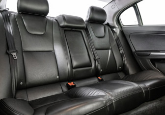 Подержанный автомобиль Volvo S60 2013 года (24 фото)
