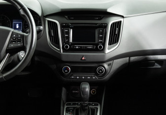Подержанный автомобиль Hyundai Creta 2017 года (14 фото)