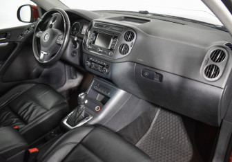 Подержанный автомобиль Volkswagen Tiguan 2013 года (12 фото)