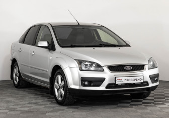 Подержанный автомобиль Ford Focus Sedan 2005 года (3 фото)
