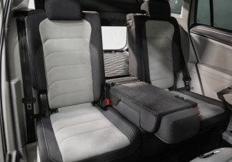 Подержанный автомобиль Volkswagen Tiguan 2017 года (24 фото)