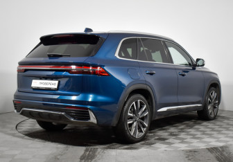 Подержанный автомобиль Geely Monjaro 2023 года (5 фото)