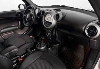 Подержанный автомобиль MINI Countryman 2012 года (12 фото)