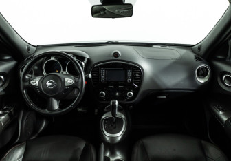 Подержанный автомобиль Nissan Juke 2013 года (13 фото)
