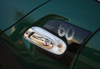 Подержанный автомобиль MINI Hatch 2019 года (10 фото)