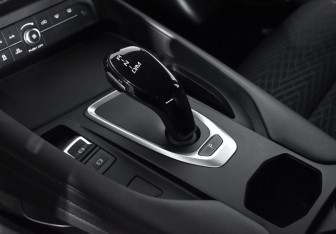 Подержанный автомобиль Haval F7x 2023 года (11 фото)