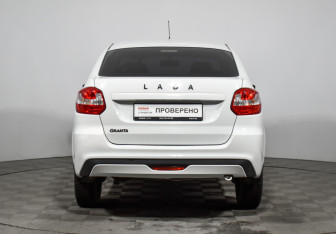 Подержанный автомобиль LADA (ВАЗ) Granta Liftback 2023 года (6 фото)
