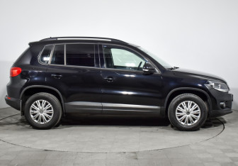 Подержанный автомобиль Volkswagen Tiguan 2014 года (4 фото)