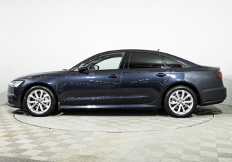 Подержанный автомобиль Audi A6 Sedan 2017 года (8 фото)