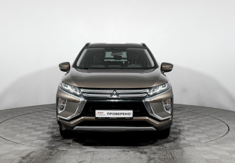 Подержанный автомобиль Mitsubishi Eclipse Cross 2018 года (2 фото)
