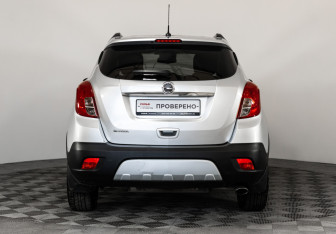 Подержанный автомобиль Opel Mokka 2014 года (6 фото)