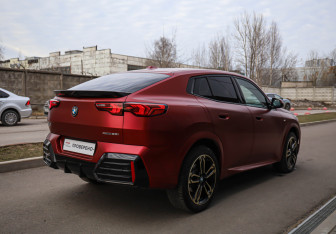 Подержанный автомобиль BMW X2 2024 года (5 фото)