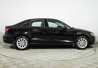 Подержанный автомобиль Audi A3 Sedan 2014 года (4 фото)