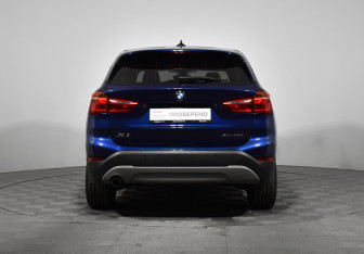 Подержанный автомобиль BMW X1 2018 года (6 фото)