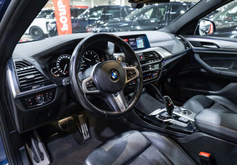 Подержанный автомобиль BMW X4 2019 года (18 фото)