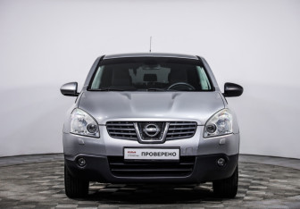 Подержанный автомобиль Nissan Qashqai 2007 года (2 фото)