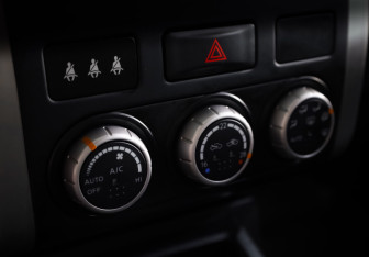 Подержанный автомобиль Nissan X-Trail 2013 года (13 фото)