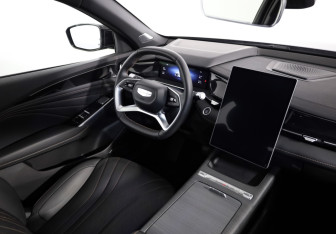 Подержанный автомобиль Geely Preface 2024 года (9 фото)