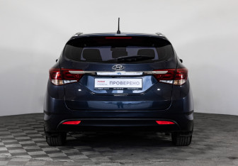 Подержанный автомобиль Hyundai i40 Wagon 2017 года (6 фото)