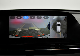 Подержанный автомобиль Omoda C5 2023 года (17 фото)