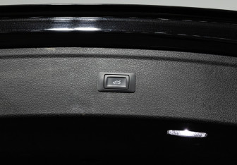 Подержанный автомобиль Audi Q5 2020 года (17 фото)