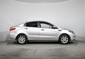 Подержанный автомобиль Kia Rio Sedan 2012 года (4 фото)