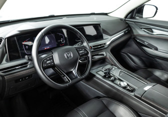 Подержанный автомобиль Changan CS75PLUS 2023 года (11 фото)