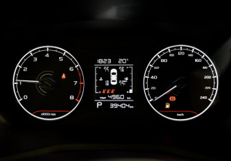 Подержанный автомобиль Geely Emgrand 2024 года (19 фото)