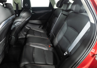 Подержанный автомобиль Geely Tugella 2021 года (10 фото)