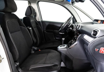 Подержанный автомобиль Citroen C3 Picasso 2013 года (22 фото)