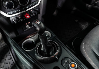 Подержанный автомобиль MINI Countryman 2017 года (11 фото)
