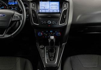 Подержанный автомобиль Ford Focus Wagon 2018 года (14 фото)
