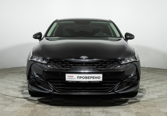 Подержанный автомобиль Kia K5 2021 года (2 фото)