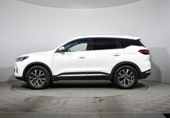 Подержанный автомобиль Chery Tiggo 7 Pro 2022 года (8 фото)